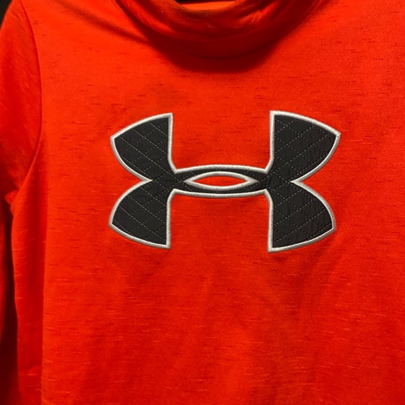 Sweatshirt - Picture 2 of 3